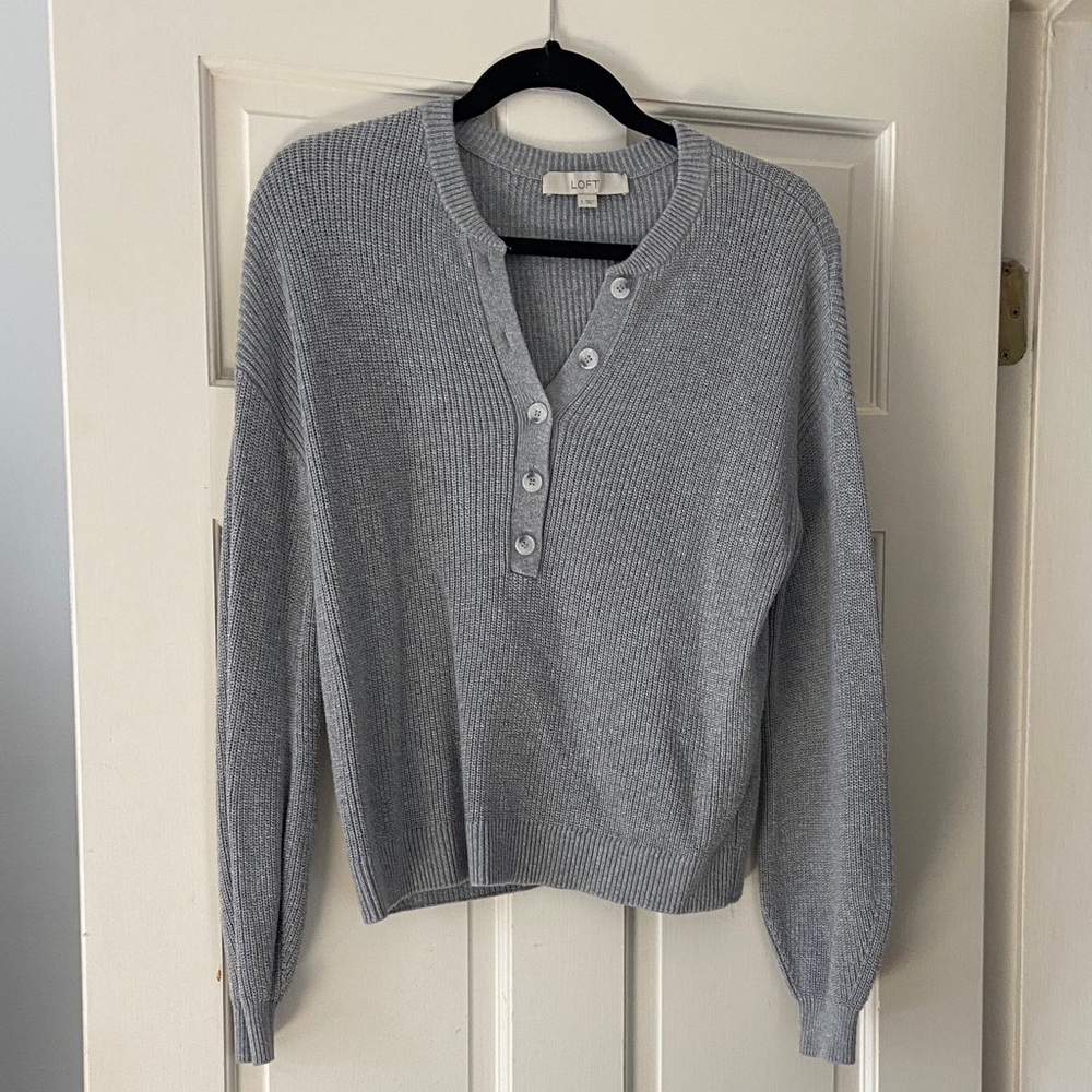 LOFT Light Gray V-Neck Women's Sweater